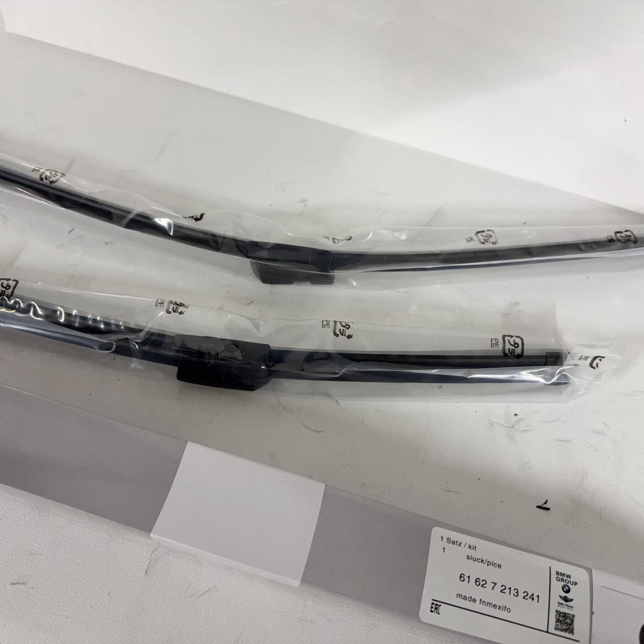 BMW F25 X3 Genuine Rear Window Windshield Wiper Blade 61627213241