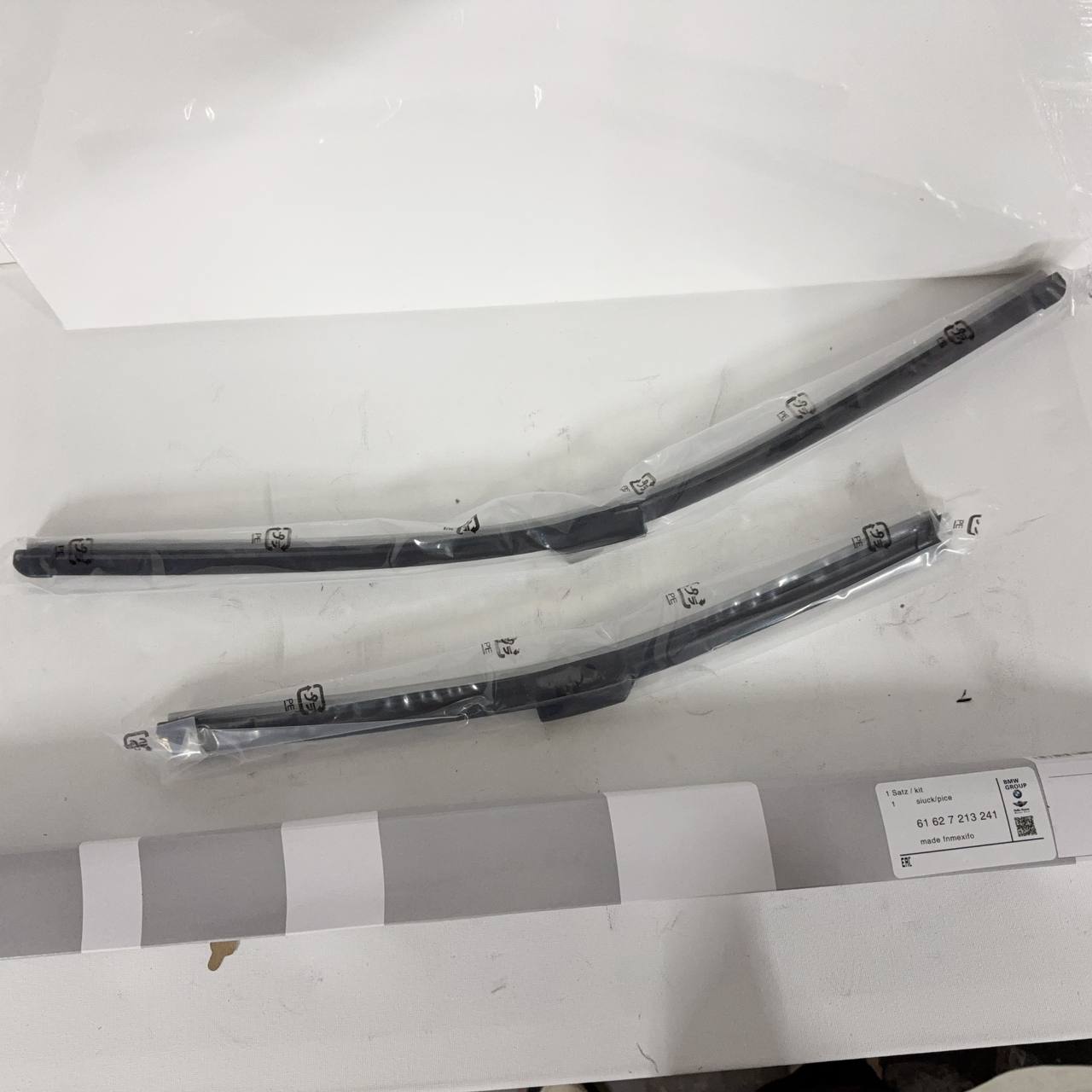 BMW F25 X3 Genuine Rear Window Windshield Wiper Blade 61627213241